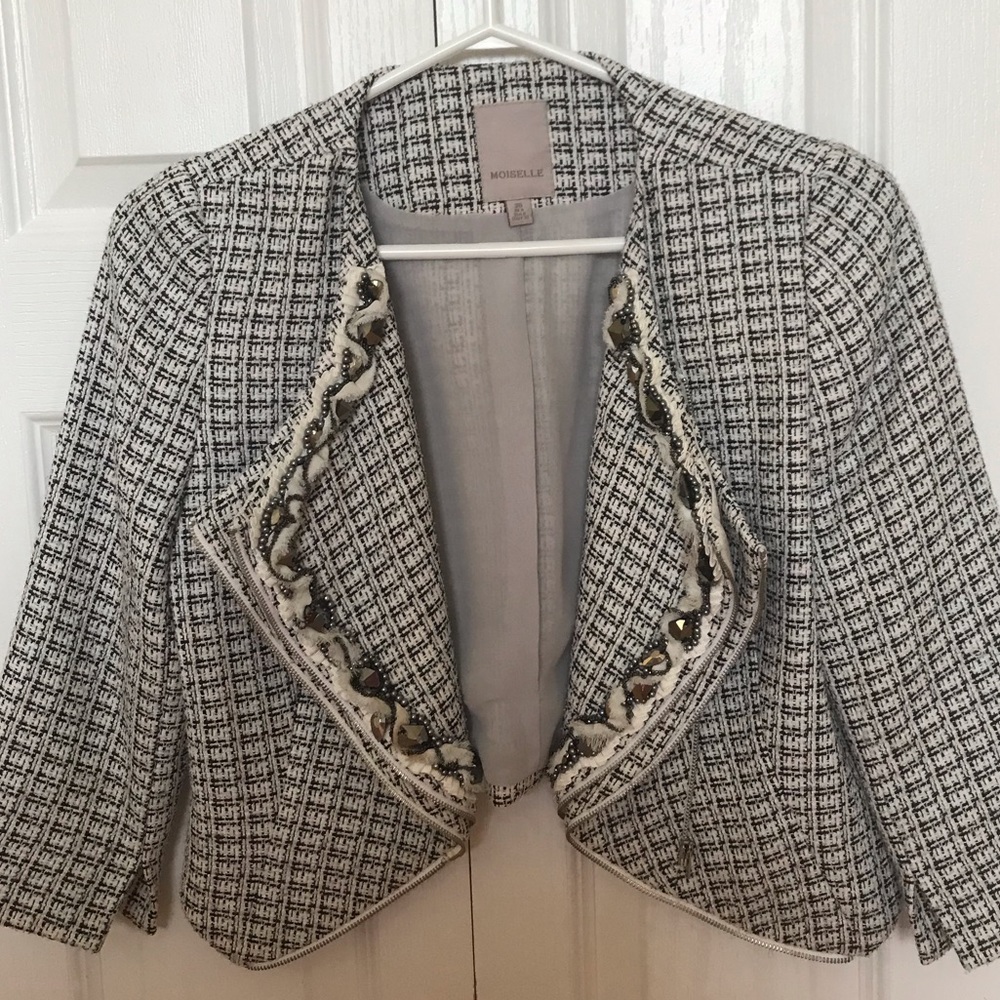 Cropped tweed jacket
